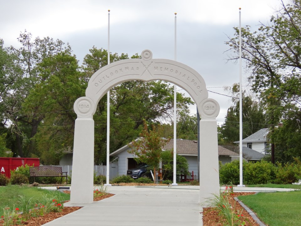 Outlook Veterans Memorial Park arch