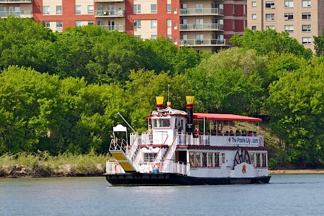 prairielilyboat