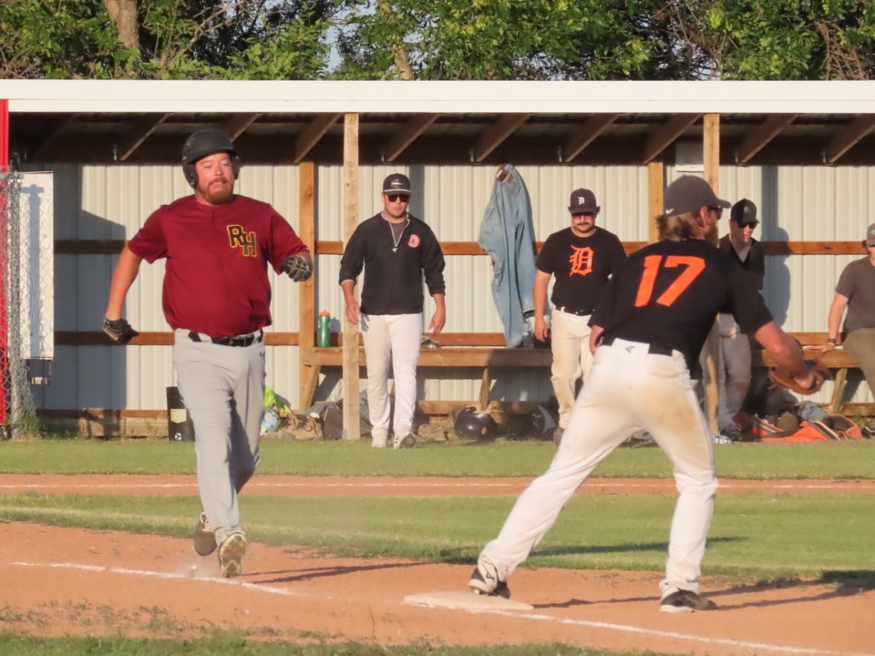 riverhawksball40