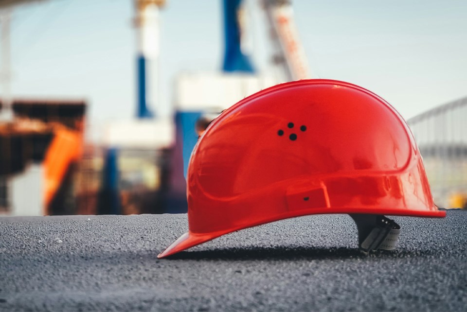 hard-hat-unsplash