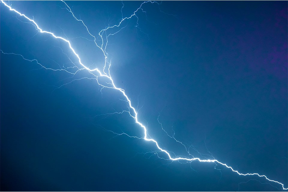 lightning-unsplash