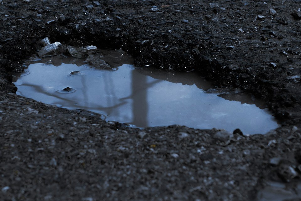 pothole-unsplash