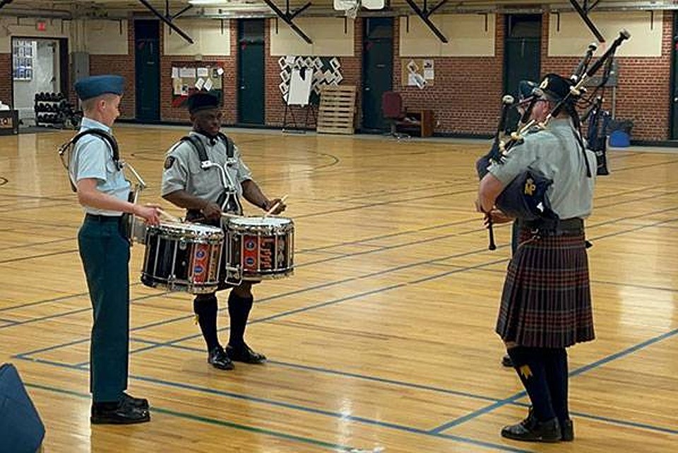 rcmp-pipes-drums-1