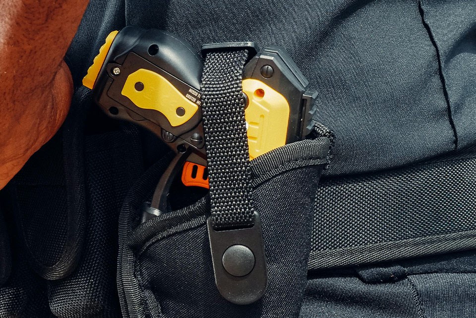 taser-pexels