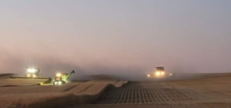 combines Assiniboia