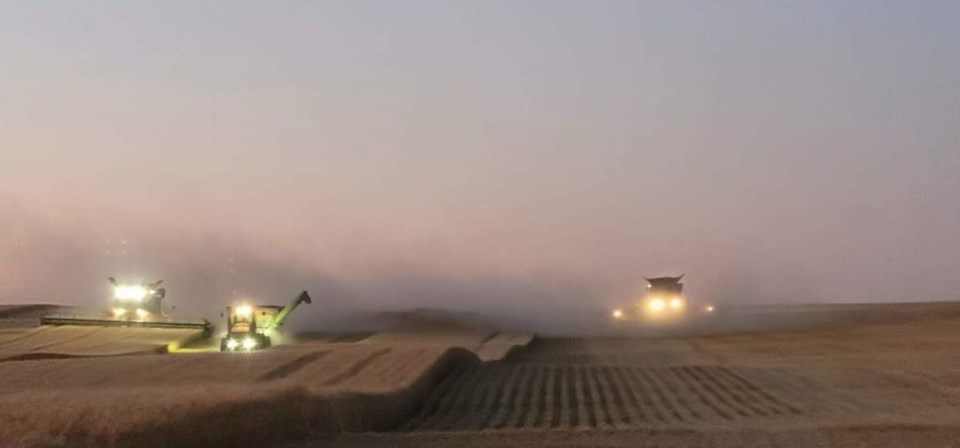 combines Assiniboia