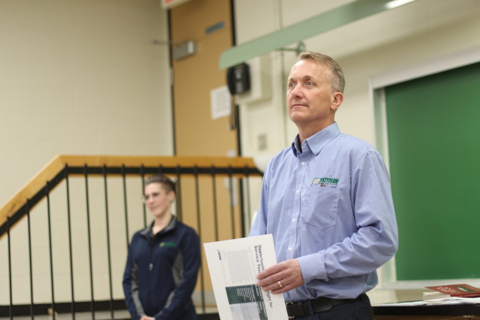 Bryan Braun speaks to students at the YRHS about the benefits of working in ag-based trades.