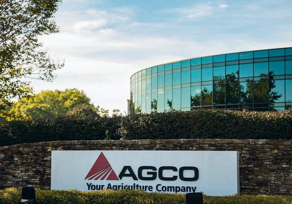 40-3-col-agco-duluth-headquarters-img-6937-october-2020