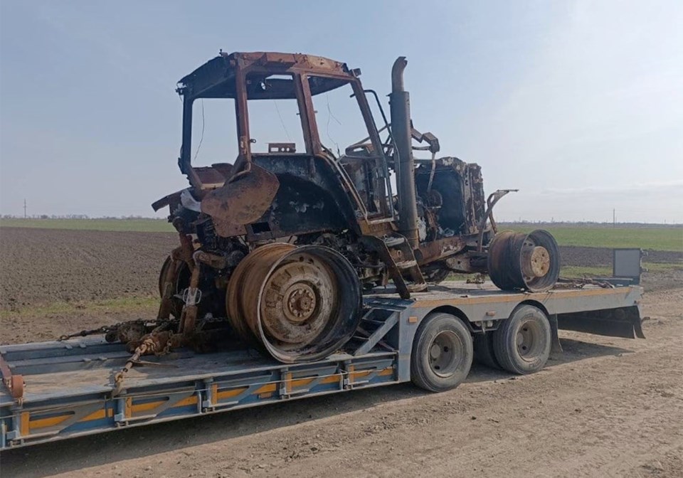 destroyed-tractor-ukrainian-agri-council