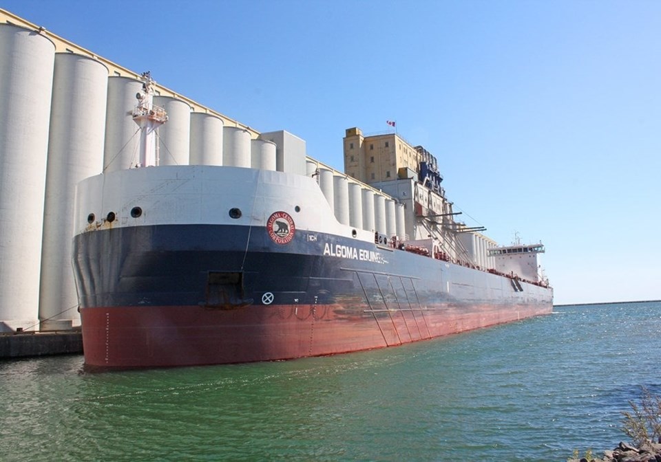 port-thunder-bay-grain-vessel