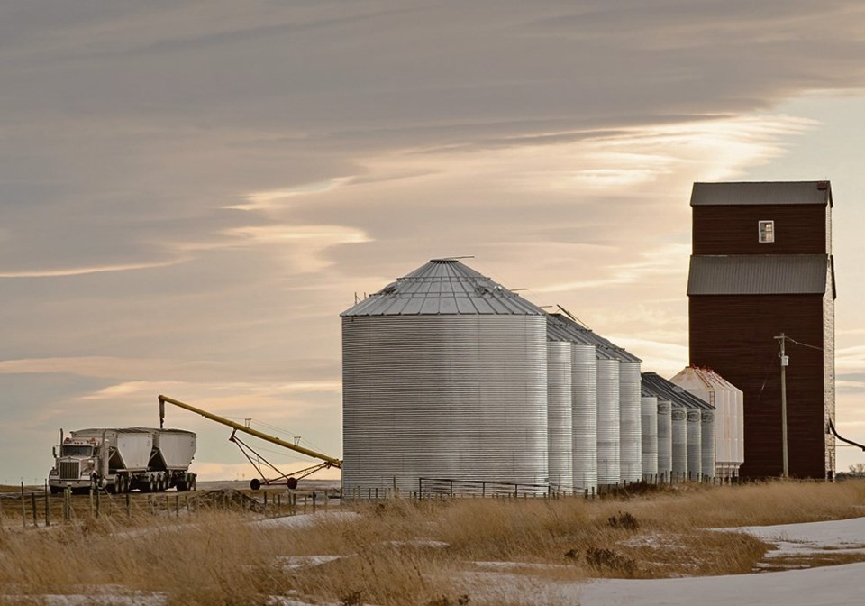 wp grain bins2