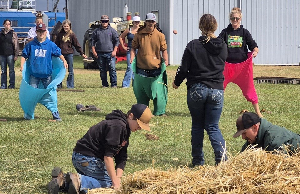 Every farmer knows that fresh potatoes from the garden are the best, but digging for them can be a pain.
