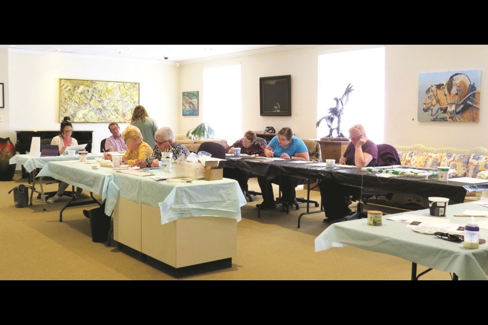 The Shurniak Art Gallery in Assiniboia has offered a series of popular workshops on drawing and sketching, acrylic and watercolour painting, painting on silk, and working with and sculpting in clay. 