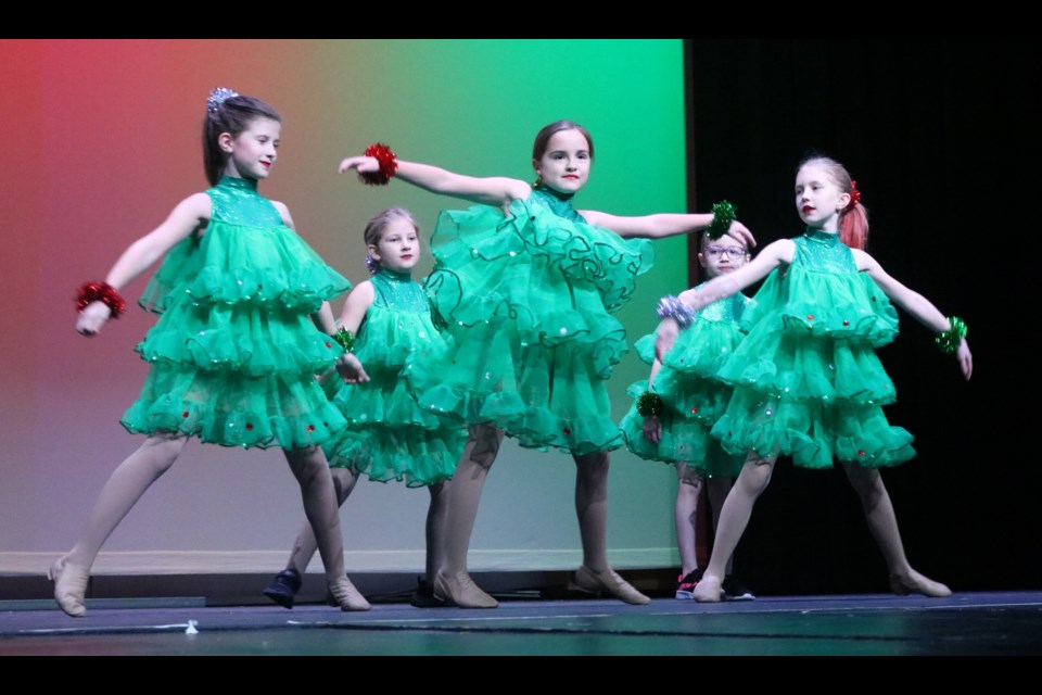 The Extravadance Christmas Squad Hip Hop Group; Olivia Witlow, Annika Schwartz, Brielle Malchuk, Stefanie Nagy and Hazel Sharpe.