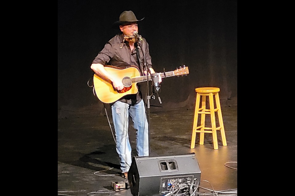 Chris Henderson performs at the Dekker Centre.