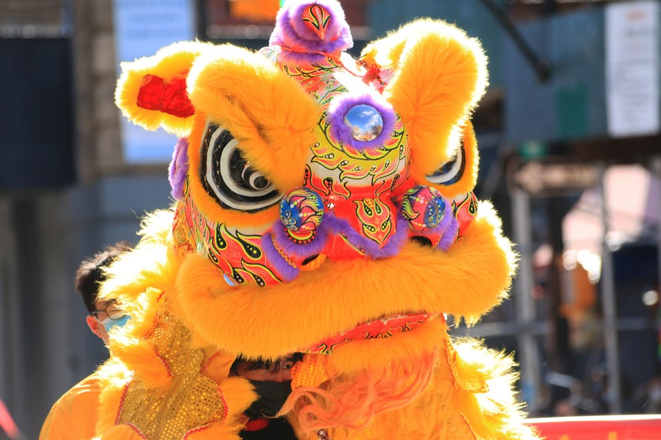 lion-dance