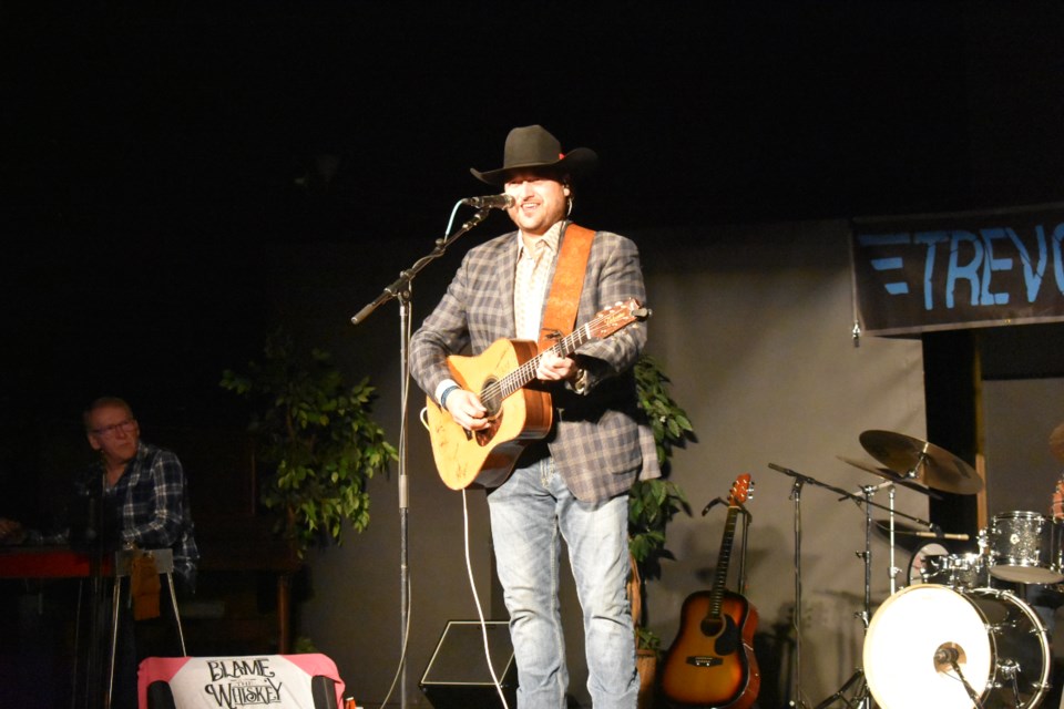 Trevor Panczak delivered a spectacular performance, bringing smiles to the audience as he played various songs and unique country covers, such as a country cover of Happy Together by the Turtles during the concert.