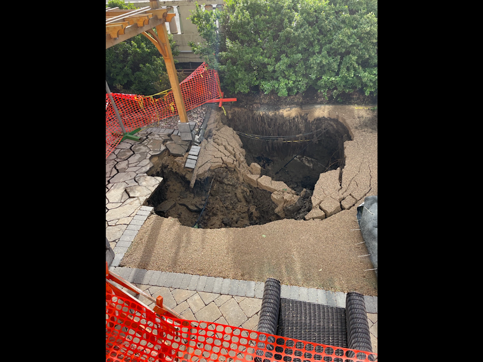 sinkhole3