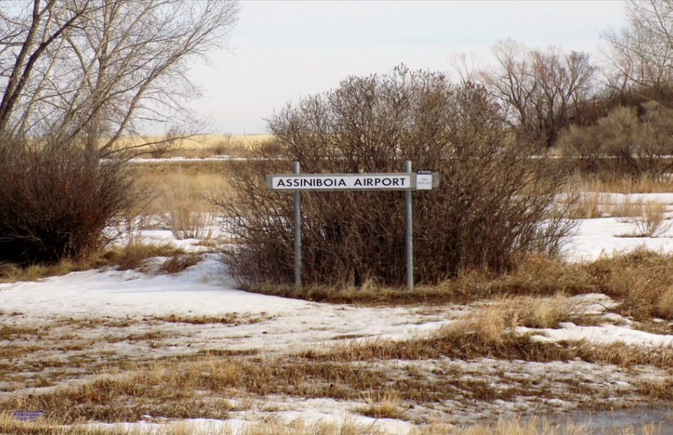 assiniboia-airport