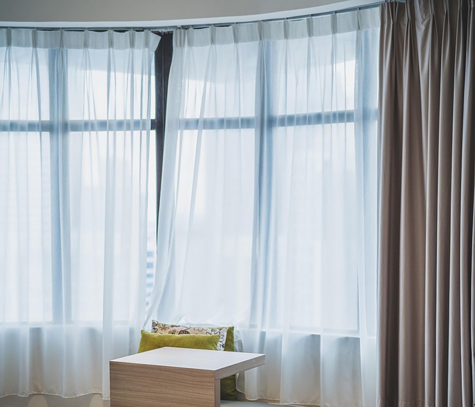 hotelwindowstock
