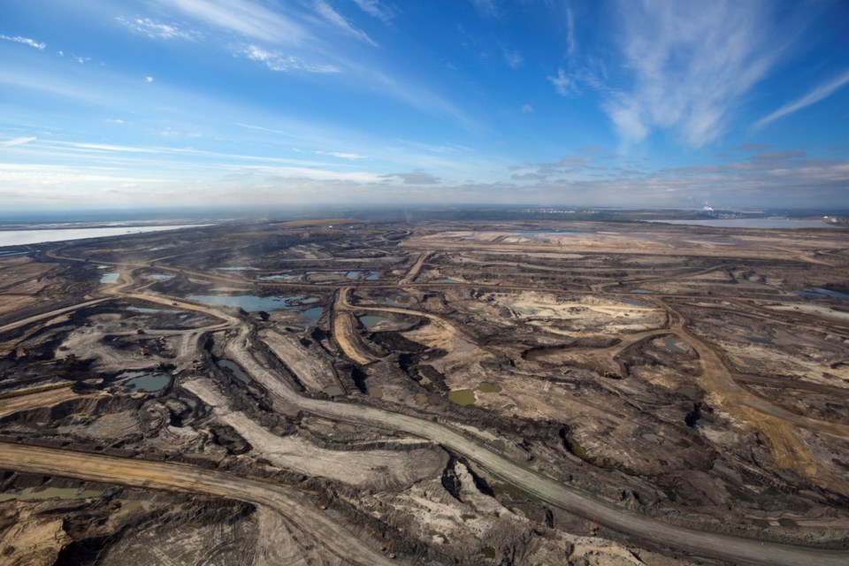 albertaoilsands0124