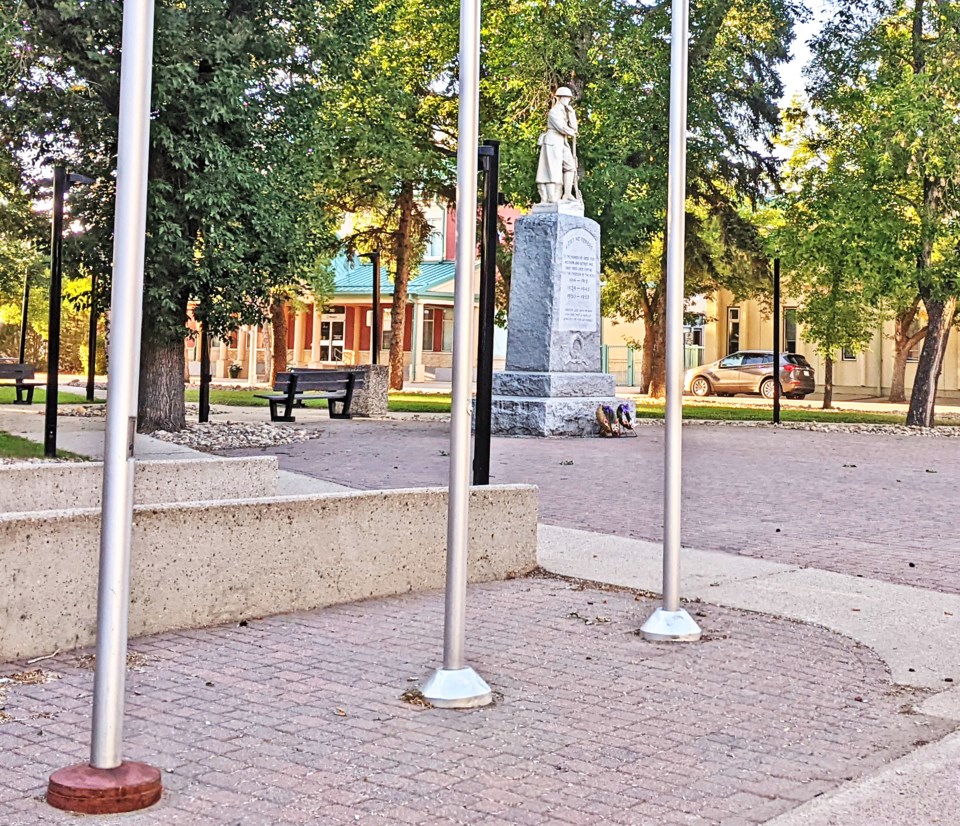city-flagpoles
