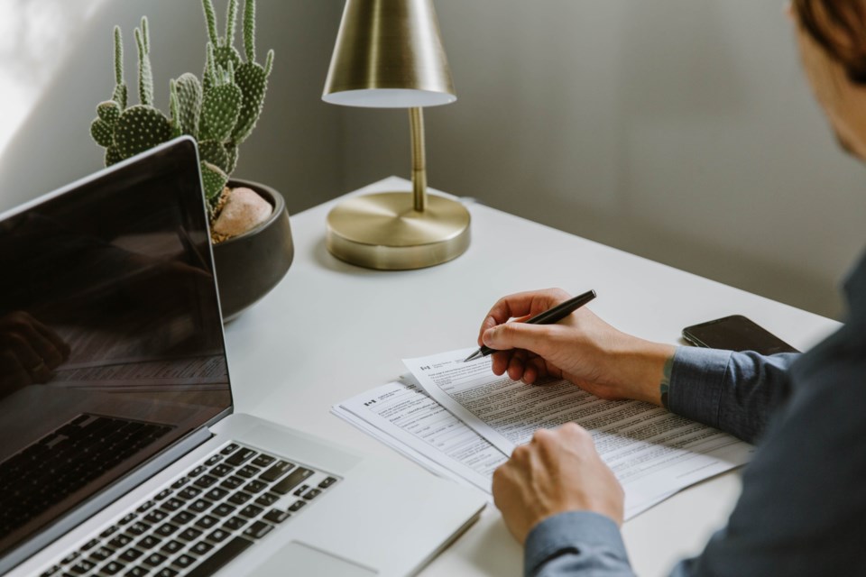 gettyimages-tax-return