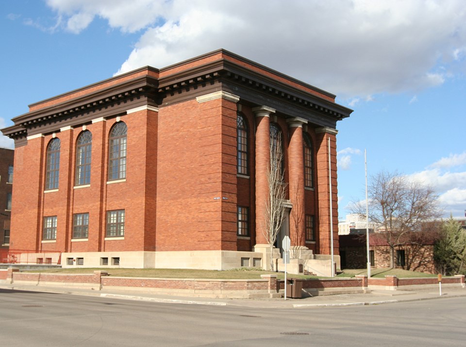 moose jaw court house