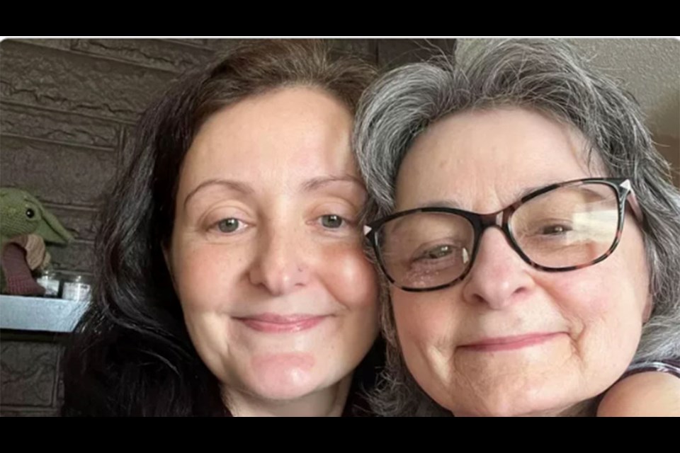 Stephanie Foster (left) with her mother Carol Pearce.