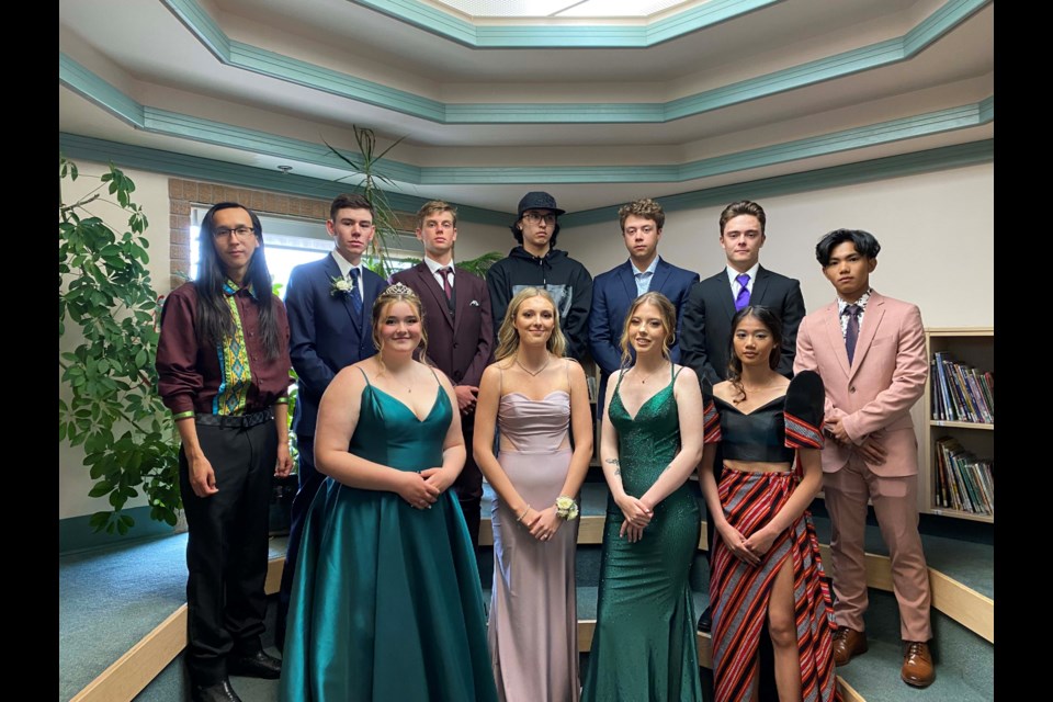 Introducing to you the Stoughton graduating class of 2022. Back row, from left, Lenexx Sheepskin, Kole Savoury, Easton Berner, William Poorman, Jaxon Tanner, Greyson Goudy and Jaydric Centeno. Front row, from left, Jessica Baumgartner, Nikita Nahbexie, Maia Wilson and Yveian Orpiano. 