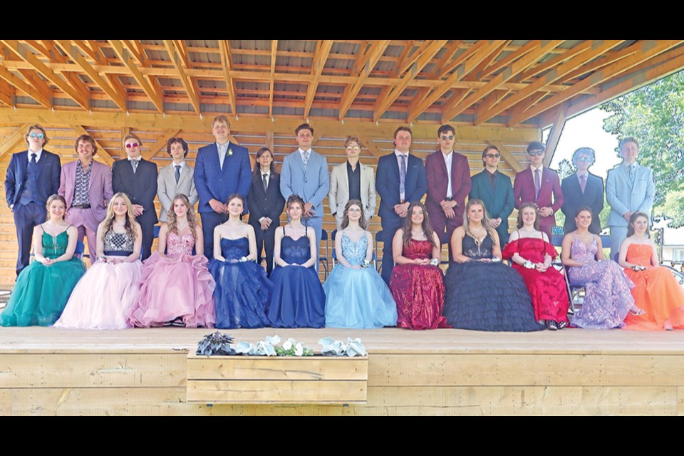 King George Park was the setting as the Canora Composite School Class of 2025 celebrated their graduation on June 26. From left, were: (back row) Hayden Starecki, Ty Sleeva, Hunter Scheltgen, Karbin Rubletz, Noah Prychak, Nels Nordin, Matthew Makowsky, Rhett Ludba, Owen Lowe, Connor Kraynick, Aidyn Kaytor, Michael Desrosiers, Lucien Carlson and Briel Beblow; and (front) Delilah Wilson, Jayelle Rostotski, Alaina Roebuck, Chloe Pshyk, Savannah Mirva, Aurora  Mickelson, Ava Love, Jessee Kopelchuk, Ariana Kapitoler, Makayla Heshka and Callie Berehula.