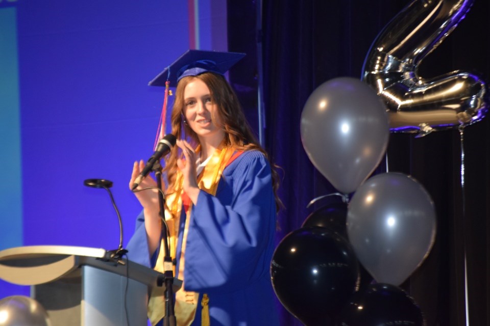 ecs-grad-2025-valedictorian-pic-1