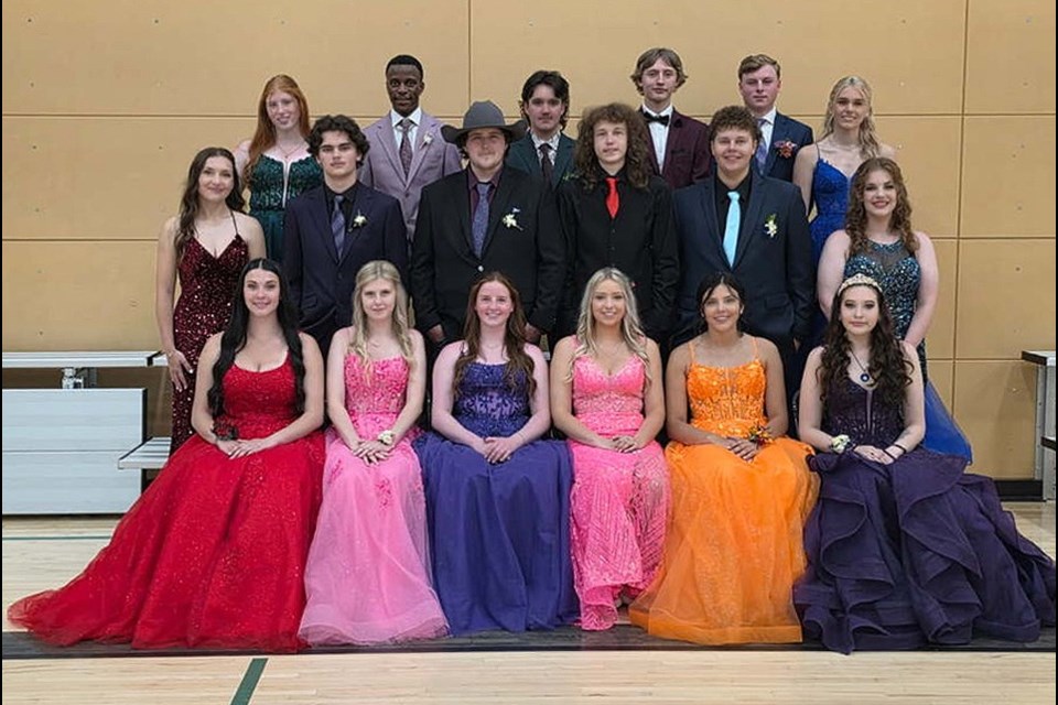 Back: Alix Morton, Michael Musa, Kaiden Dyck, Hayden Salmond, Dieter Taljaard, Raia Sywenky, Middle: Anna Kowalyk, Kalem Drechsler, Levi Hamilton, Chris Laprise, AJ Bouwer, Erin Hallen Front: Hayden Morton, Sierra Lipka, Ali Morton, Berlin Leason, Quinn Hayworth, Diedra Mcrae  