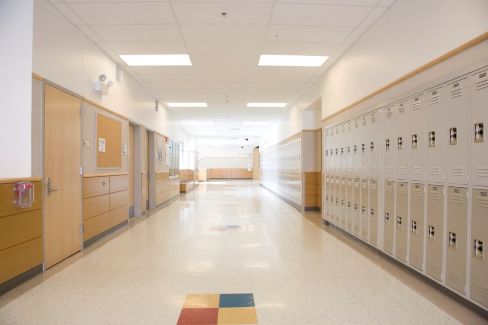 schoolinterior0423