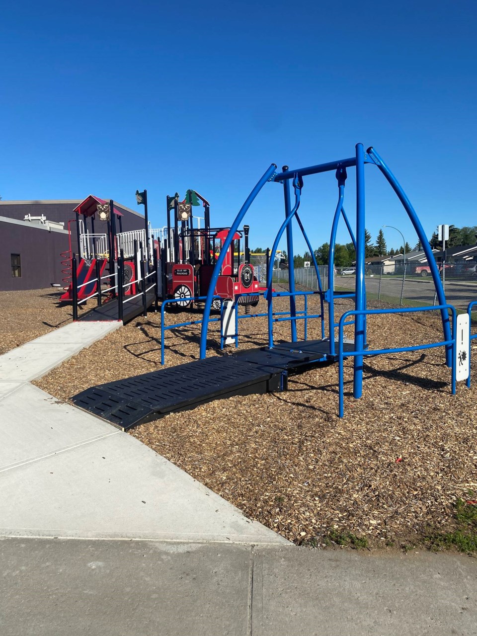 wheelchair-swing