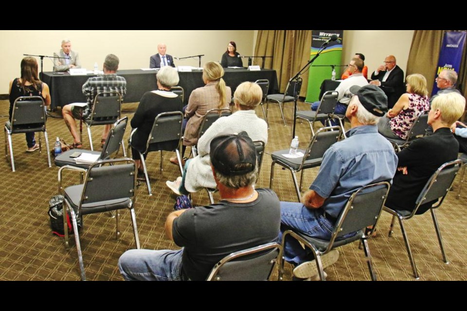 Members of the public filled this room at the Ramada Hotel to hear what the federal candidates for Souris-Moose Mountain have to say.