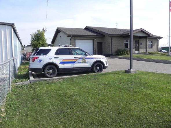 Injured deer near the railway tracks in Macklin resulted in contacting the Sask. Environment and Resource Management.