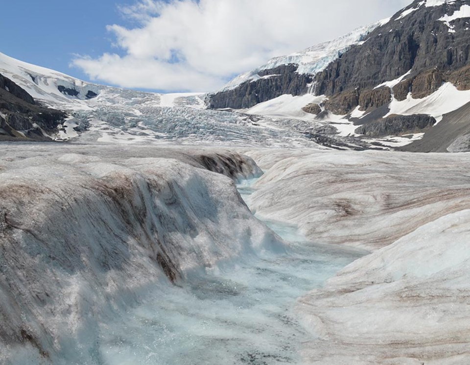 usask soot on glacier