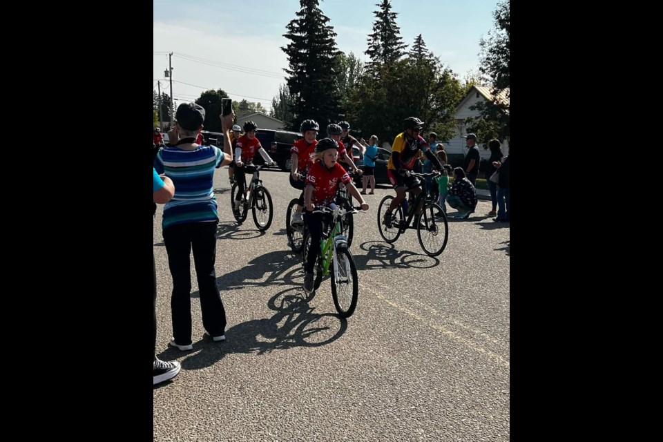 Community members joined Team Flahr in their leg of the MS bike tour to fundraise for the cause on Sept. 17 in Luseland.