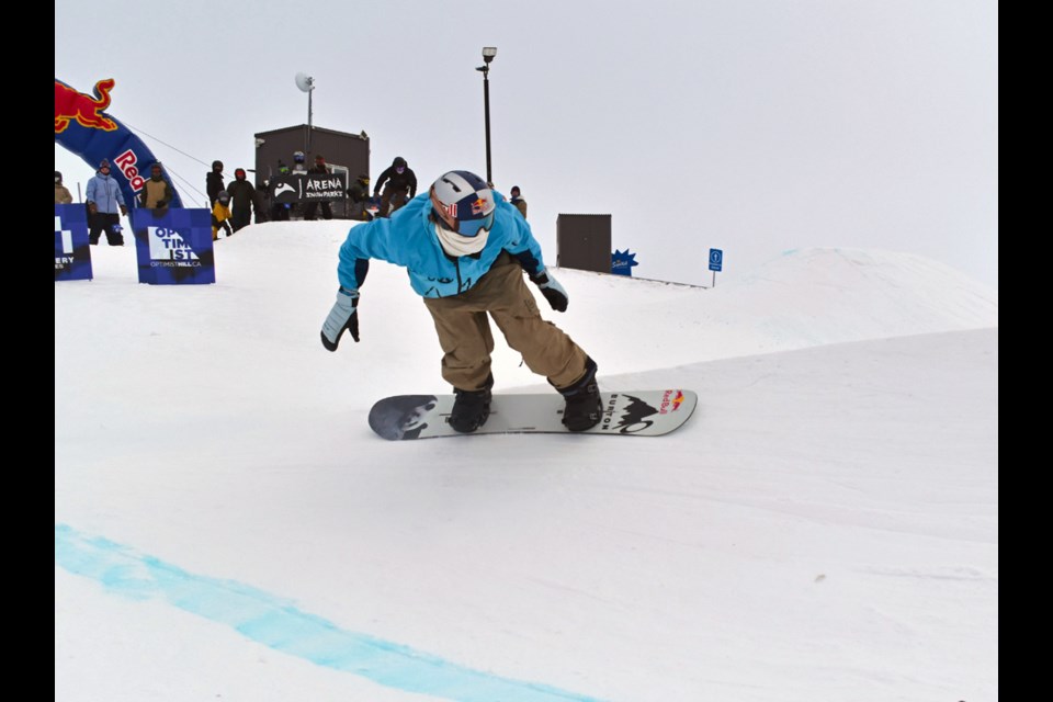 Mark McMorris smoothly glides down the course.