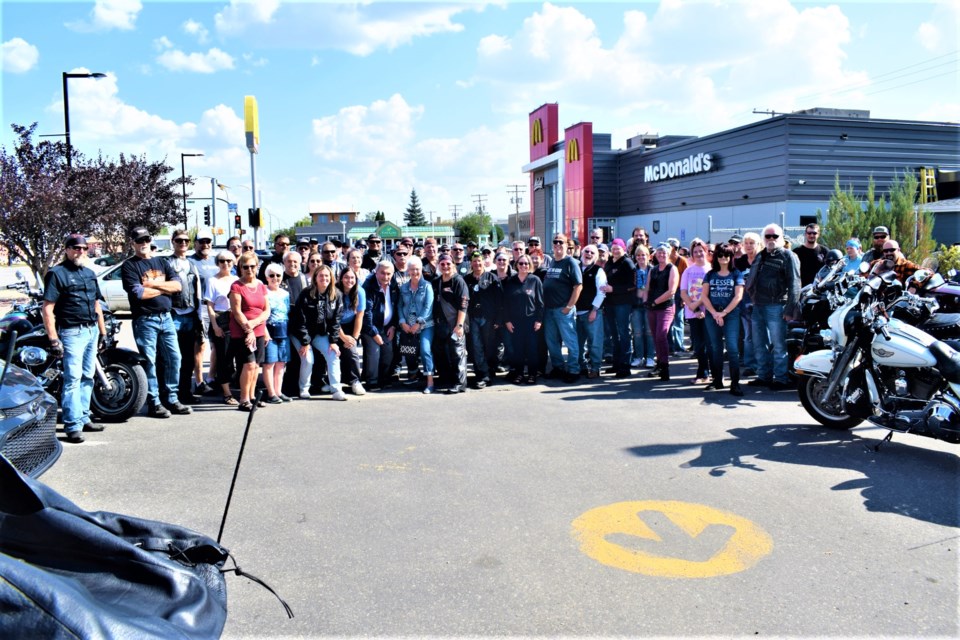 The many participants in this year's Ride for Ronald McDonald House gather for a group photo. 