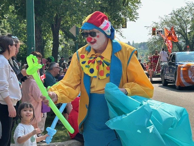 saskatoon-ex-clown-balloons