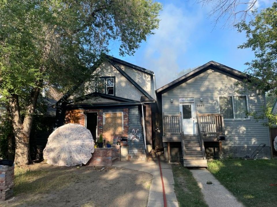 regina-fire-aug-22