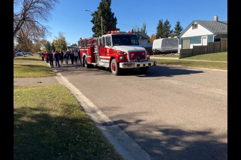 In their continued efforts to engage with community, Wilkie Fire Department led the school's Terry Fox Walk.