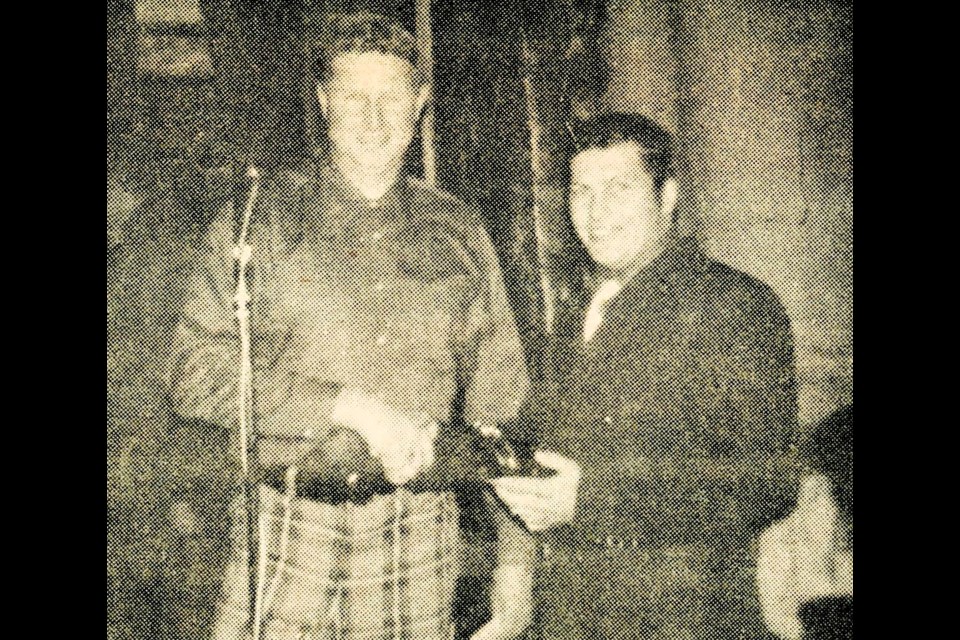 At the 1973 Macklin hockey awards night, Grant Ellwood presented Eric Mason with the Most Gentlemanly Player award.
