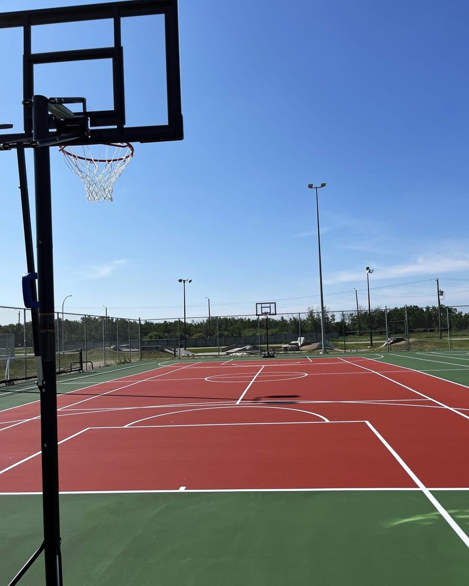 jacob-leicht-memorial-outdoor-rink-and-courts1