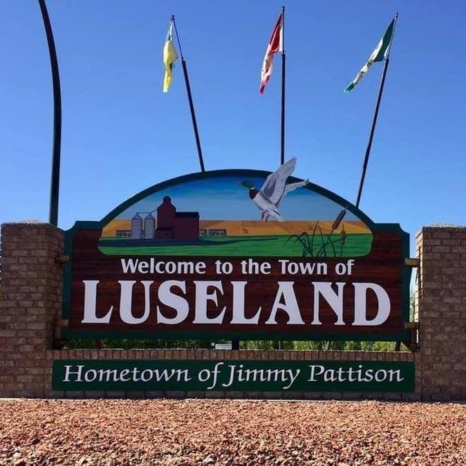 TOWN OF LUSELAND SIGN