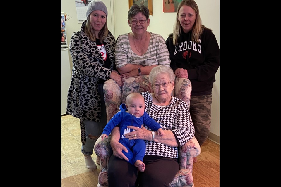 Five generations of Leech descendants recently gathered for a historic photo session. Pictured are: Kay Leech of Borden - great-great-grandmother; Sharon Fertuck of Saskatoon - great-grandmother; Nicole Fertuck of Saskatoon - grandmother; Makayla Musaskapoe of Saskatoon - mother; and Nikosis Watcheson - infant. 