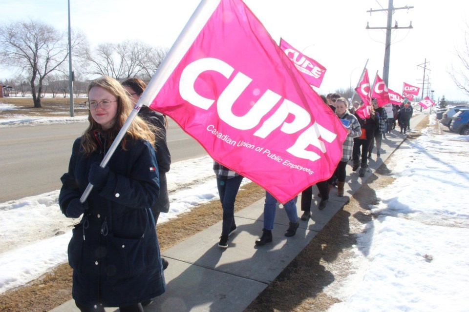 cupepicket0324