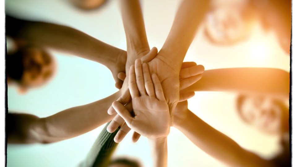 helpinghands0423